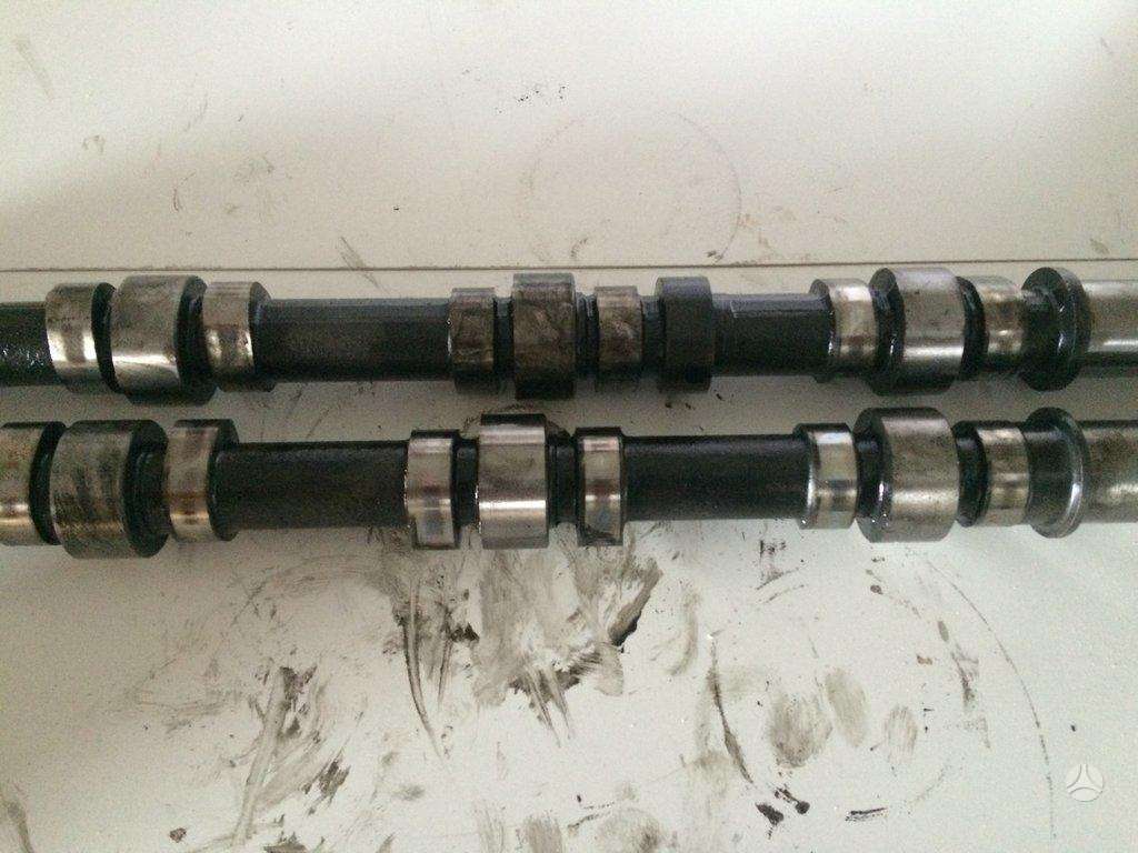 Jeep Cherokee crankshaft, cylinder head