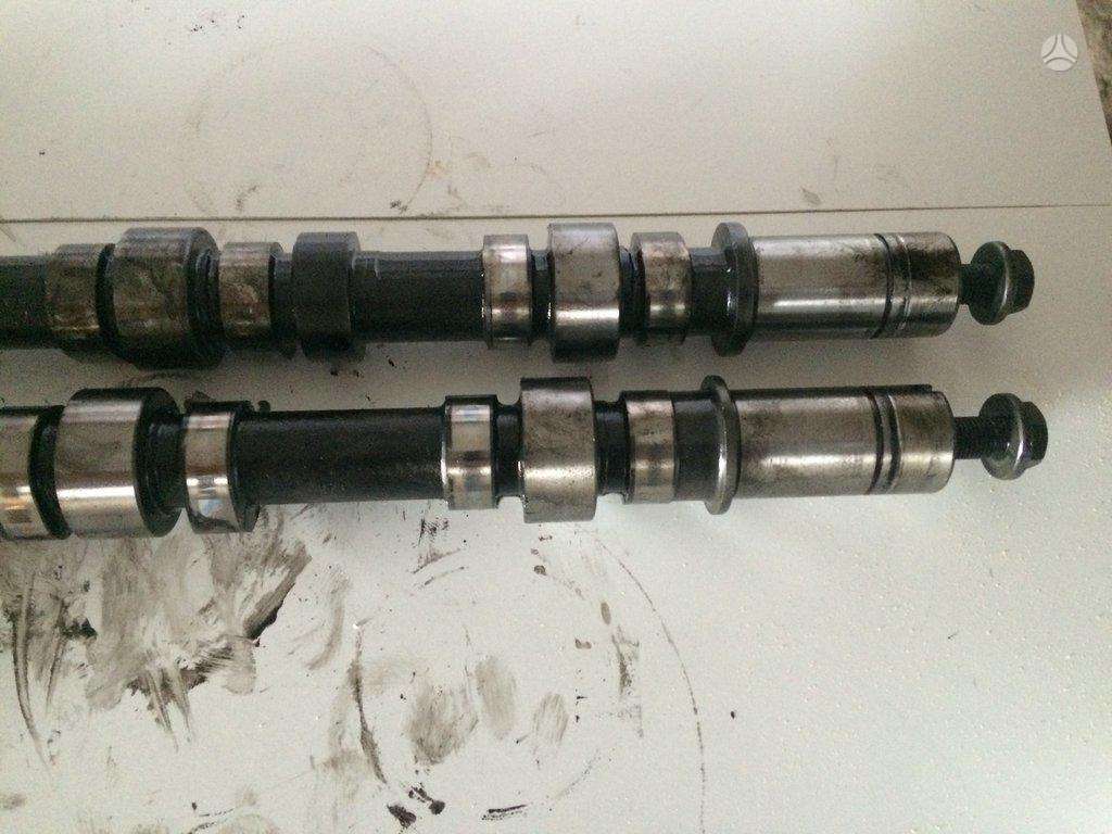 Jeep Cherokee crankshaft, cylinder head