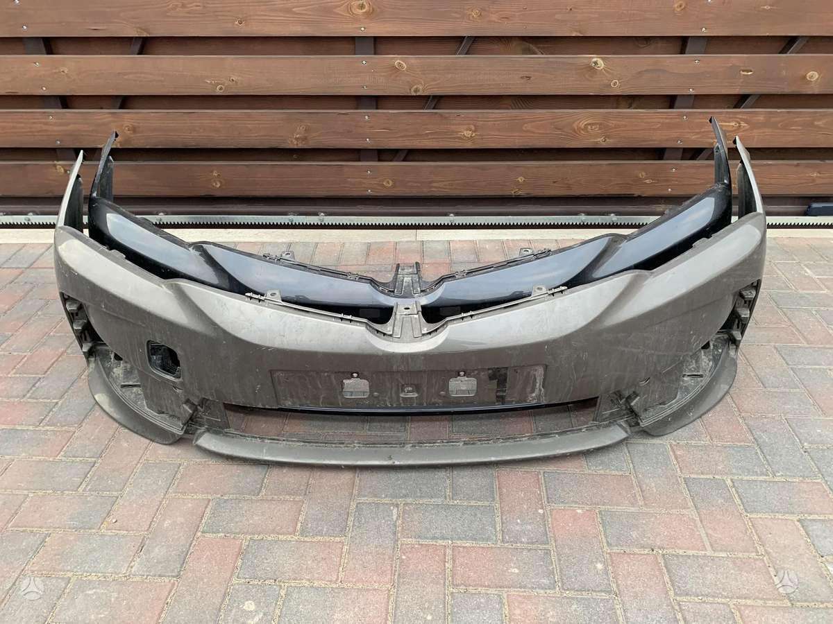 Toyota Corolla Tik kas nuotraukose