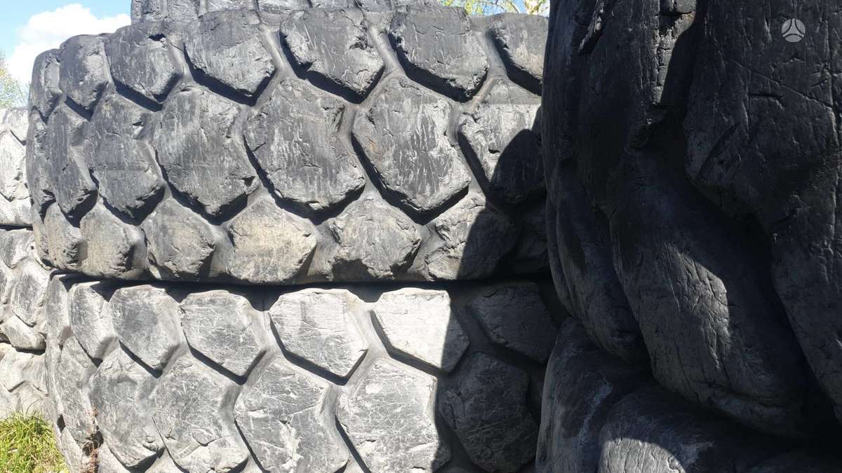 Michelin 27.00 R49