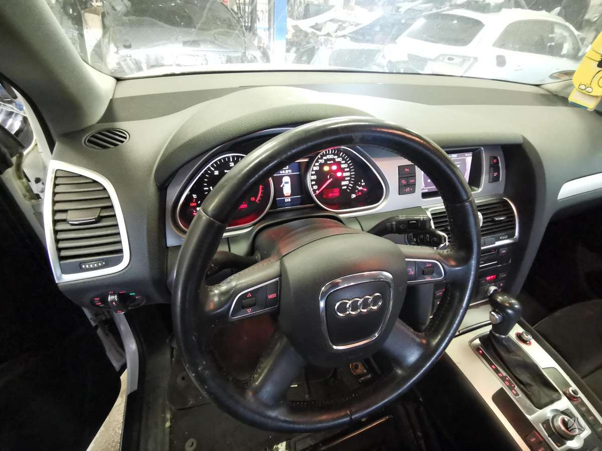 Audi Q7 по частям