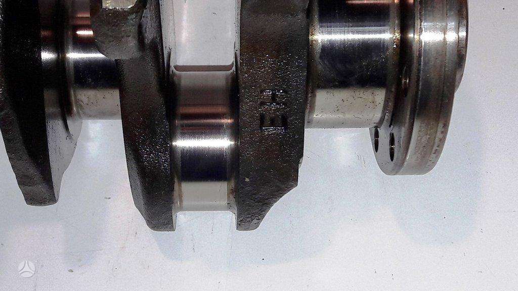 Lexus IS 250 crankshaft