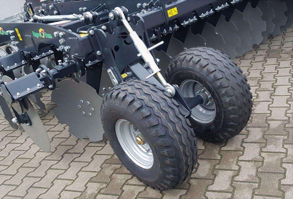 AGRO-TOM ATH Premium, скребки, скрубберы