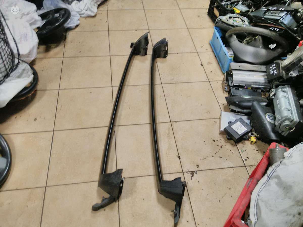 Volkswagen Touareg shock absorber