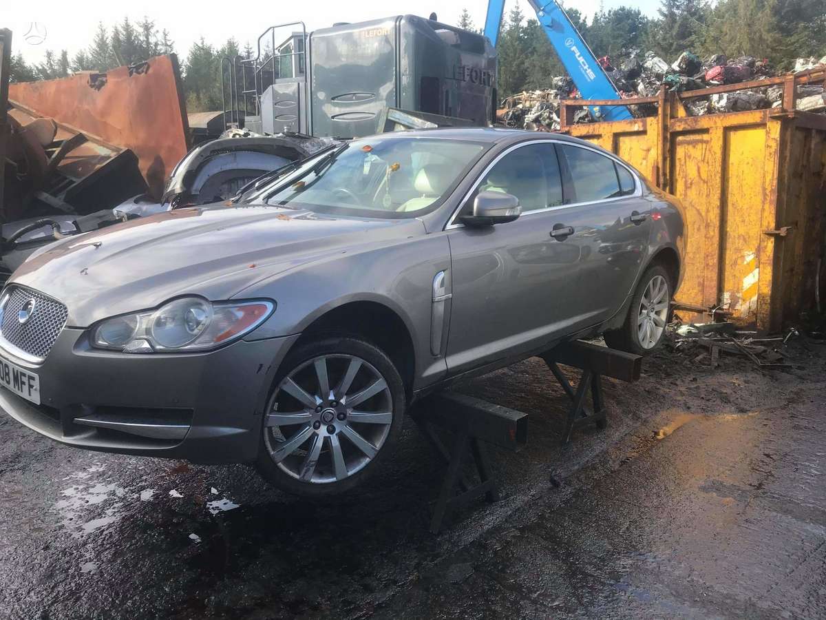 Jaguar XF for parts