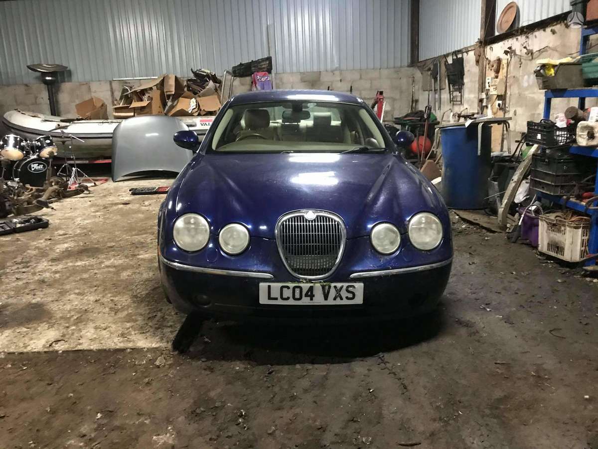 Jaguar S-Type for parts