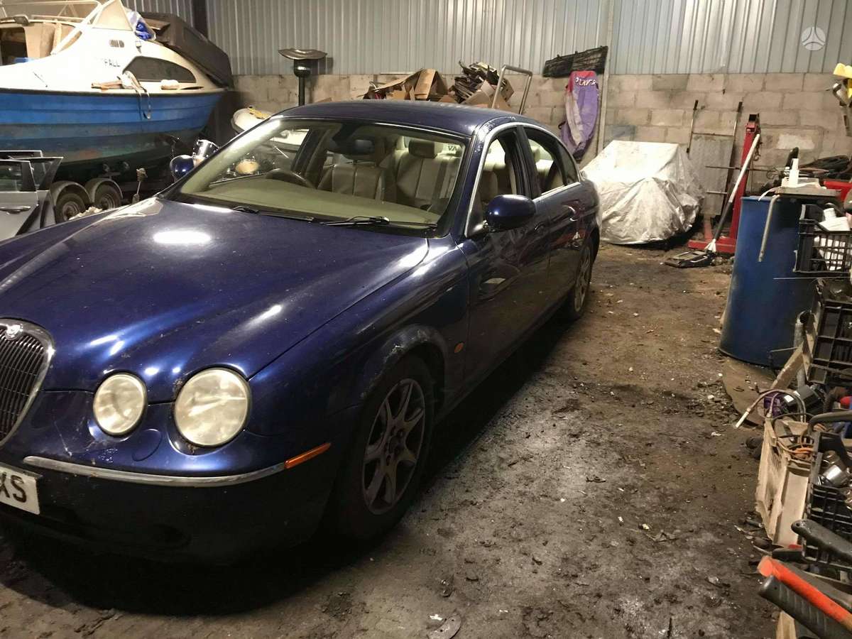 Jaguar S-Type for parts