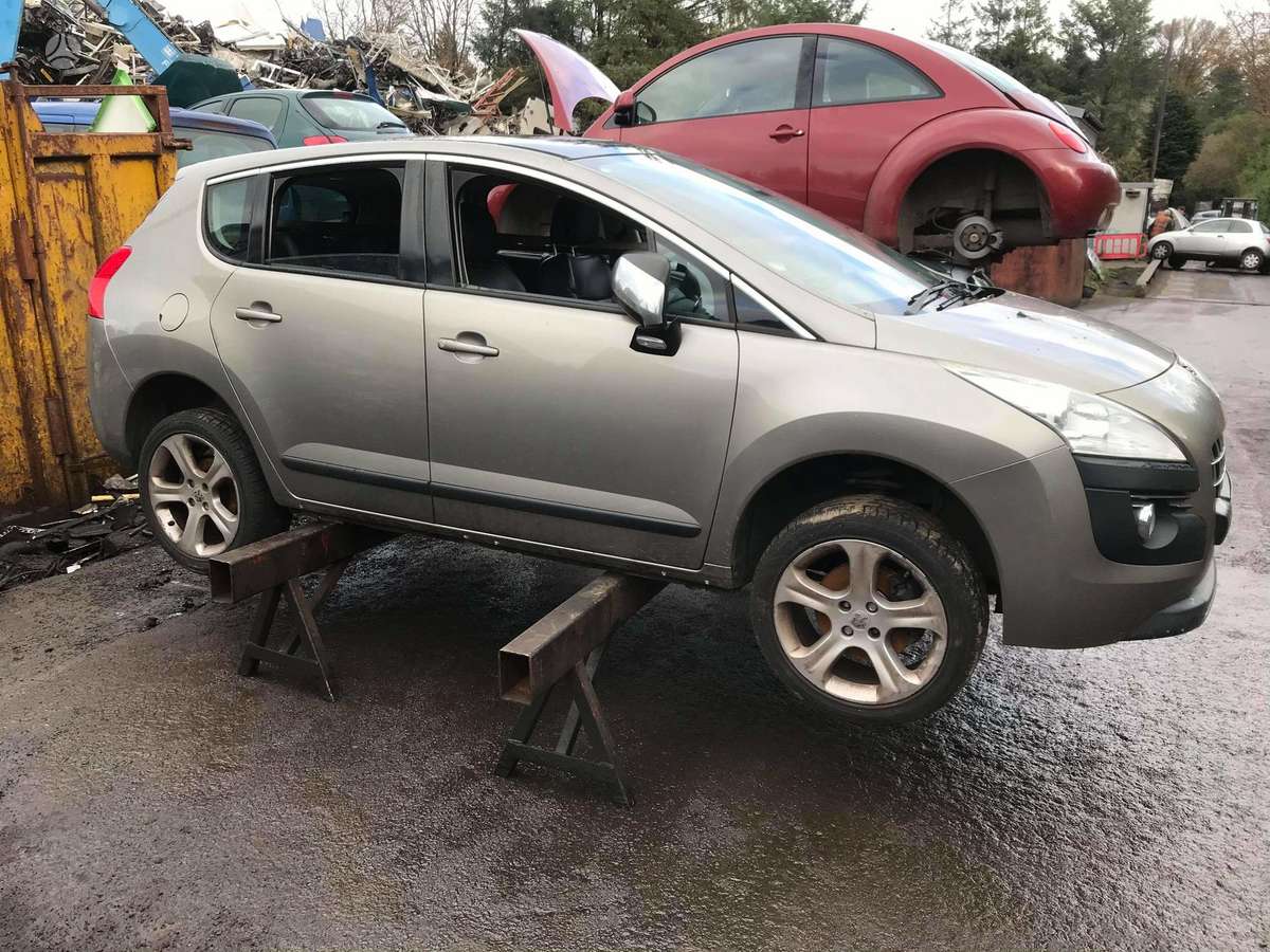 Peugeot 3008 for parts