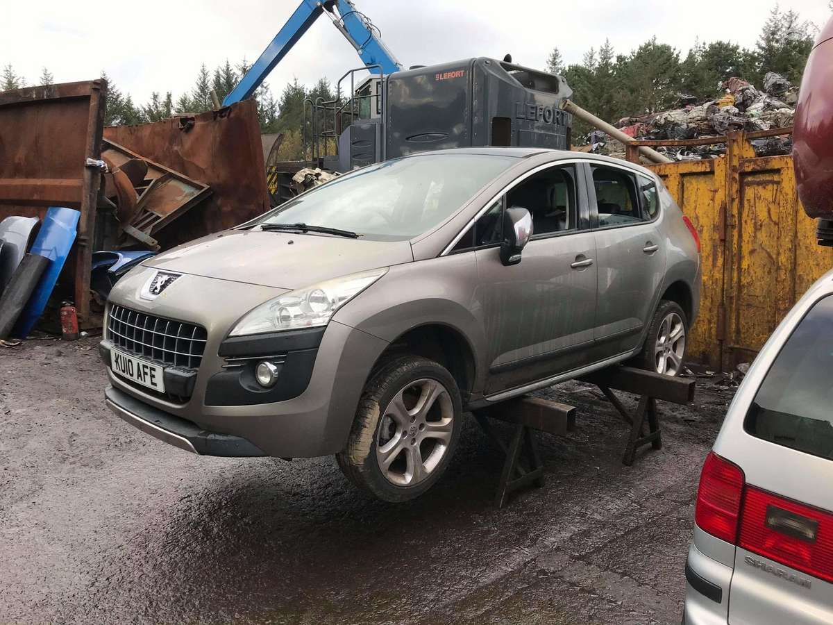 Peugeot 3008 for parts