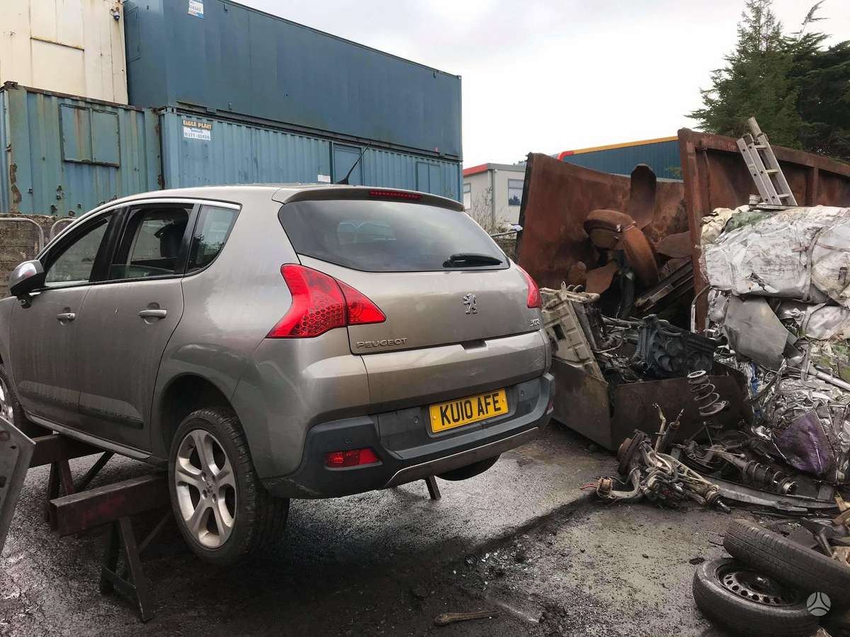 Peugeot 3008 for parts