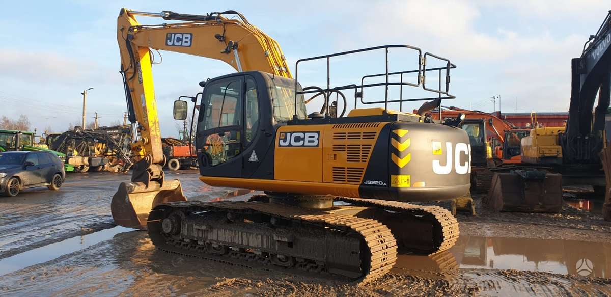 JCB JS220LC, ekskavatoriai
