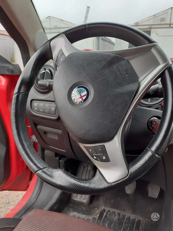Alfa Romeo Mito dalimis. Rida 136424km