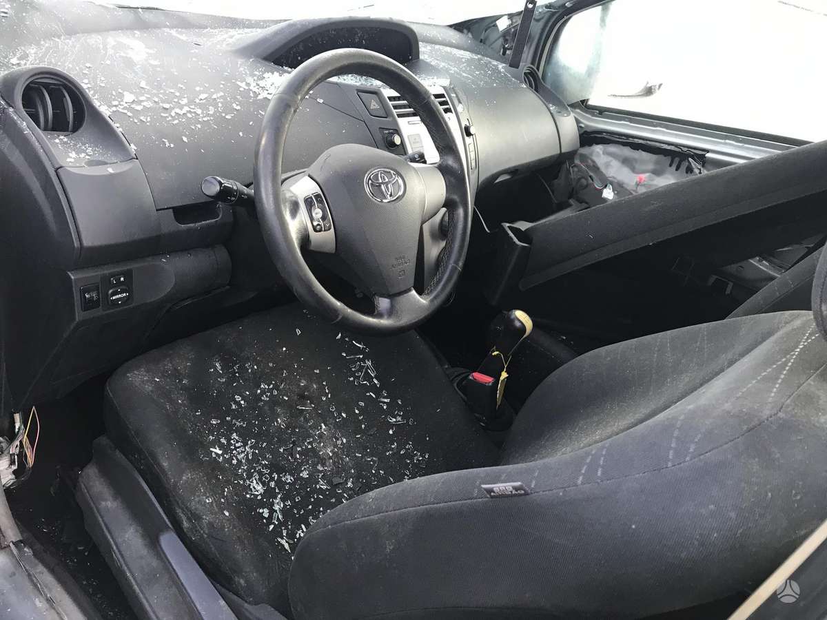 Toyota Yaris dalimis