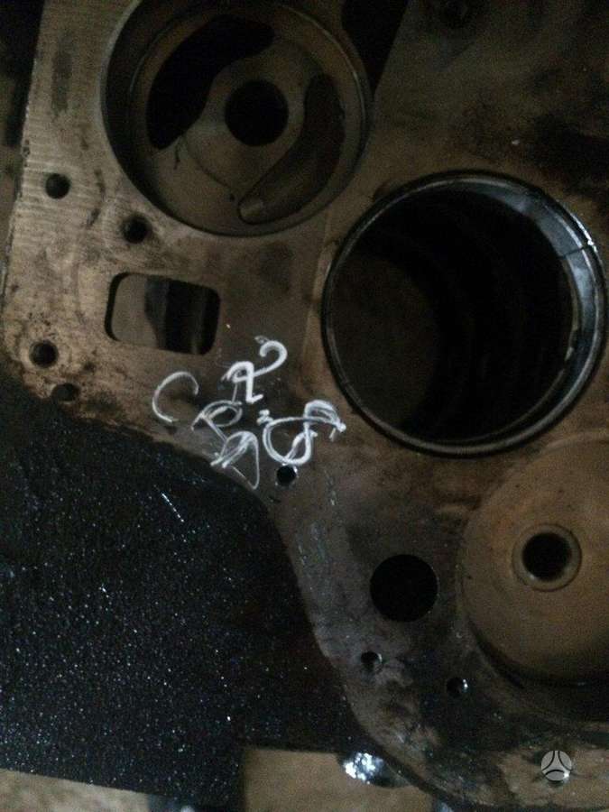 Jeep Grand Cherokee engine block