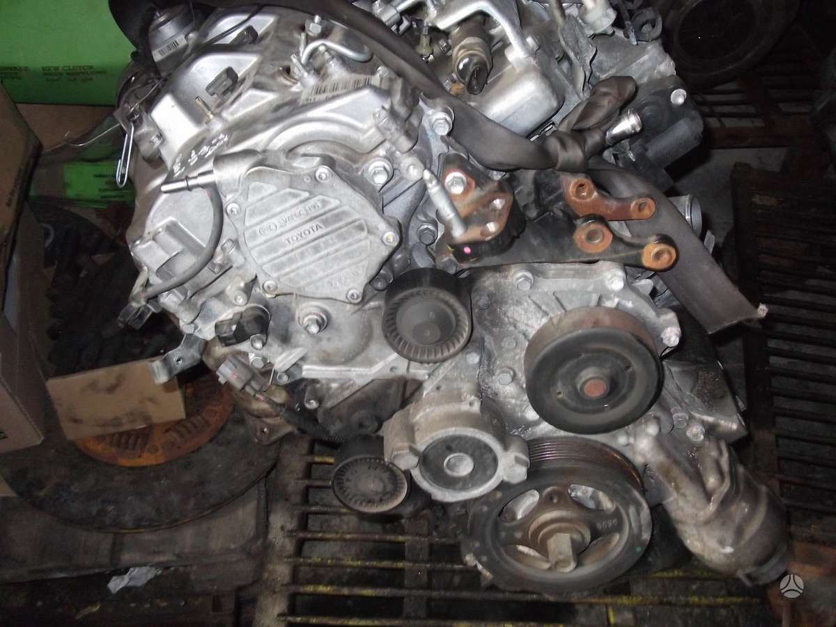 Toyota Corolla Verso engine parts