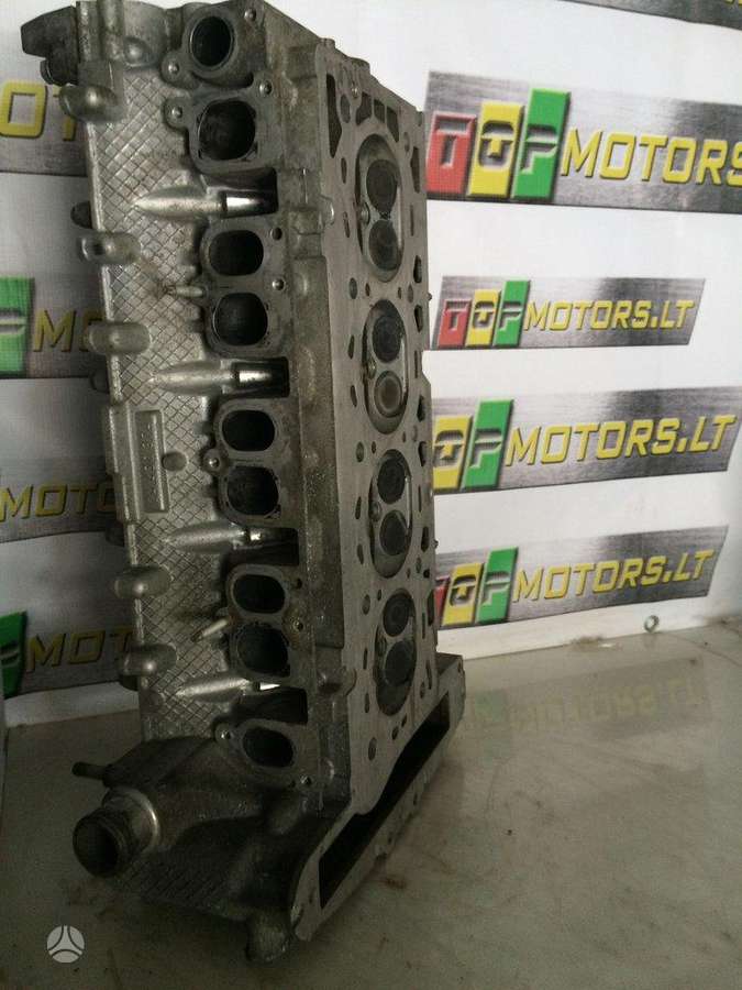 Opel Astra, 24 430 374 / 24430374, cylinder head