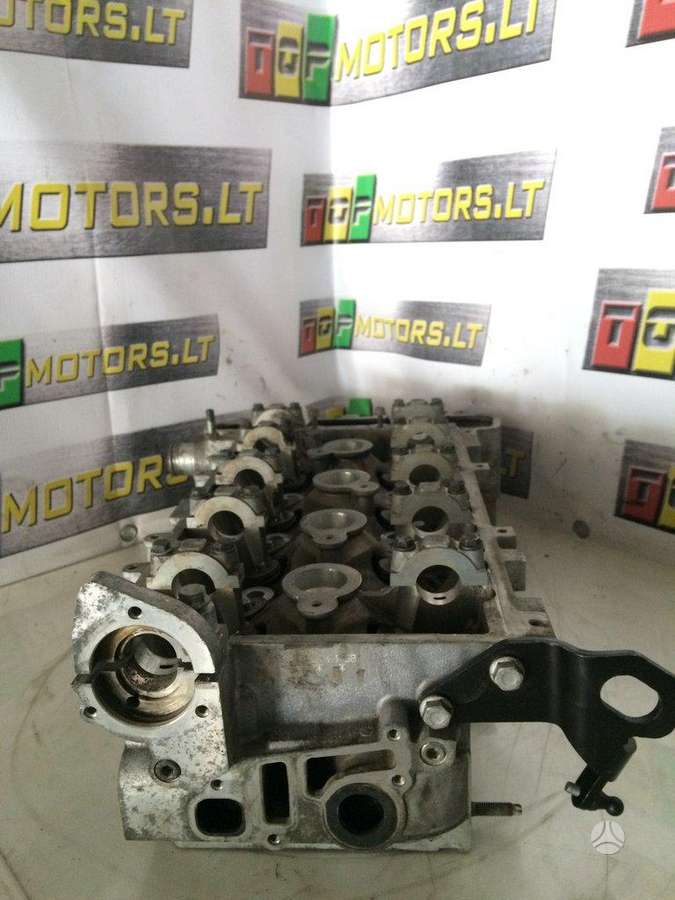 Opel Astra, 24 430 374 / 24430374, cylinder head