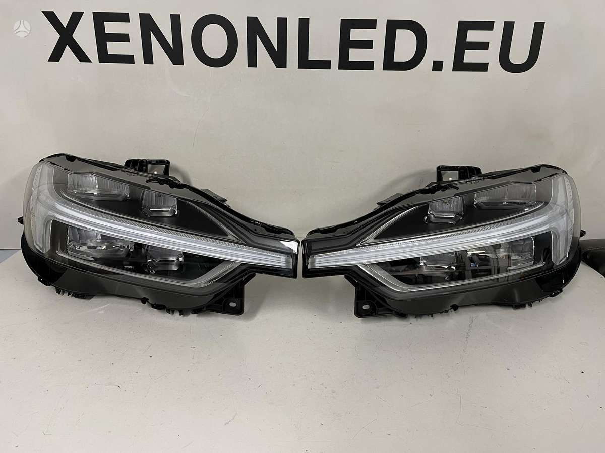 Volvo XC60 gaismas