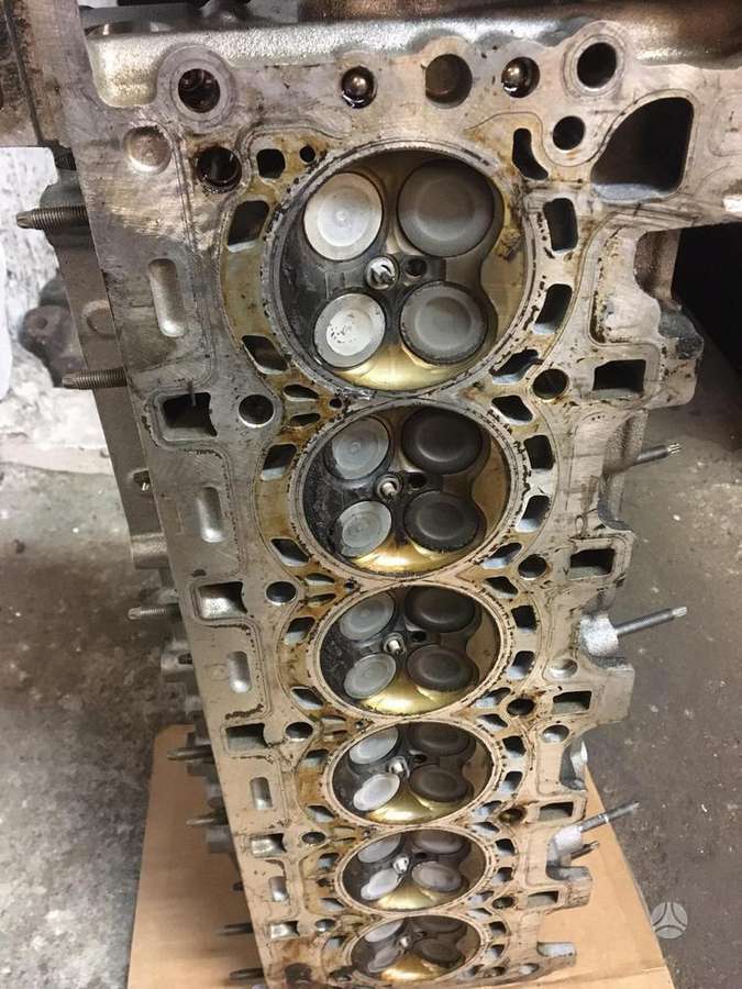 BMW 4 serija, 7568270, cylinder head