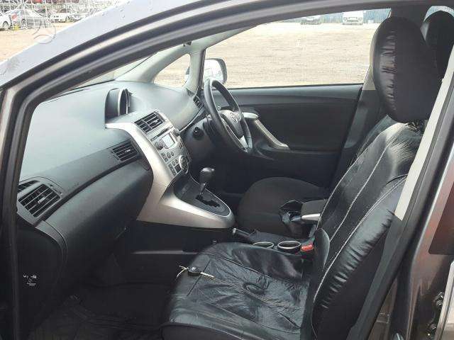 Toyota Verso по частям. Anglas dalimis
