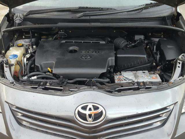 Toyota Verso по частям. Anglas dalimis