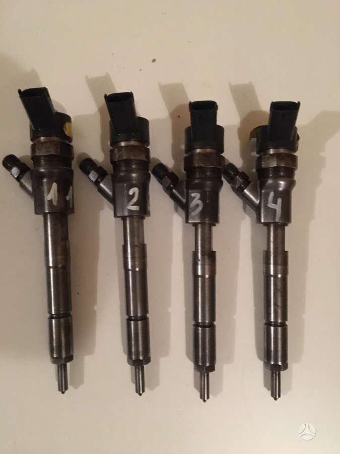 Toyota Yaris, 23670-33030 0445110215, injection system