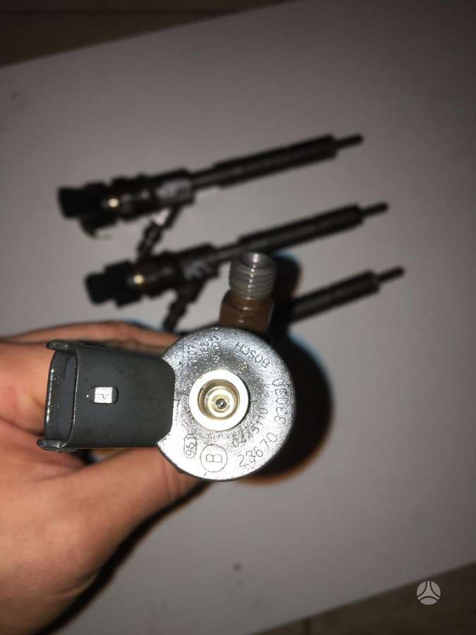 Toyota Yaris, 23670-33030 0445110215, injection system