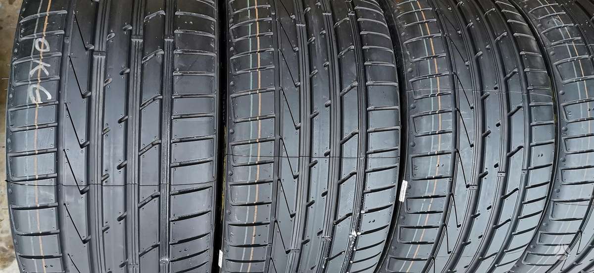 Hankook, summer 235/35 R19