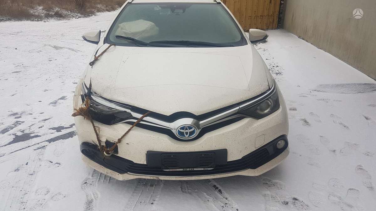 Toyota Auris по частям. Europa dalimis