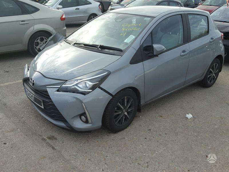 Toyota Yaris for parts