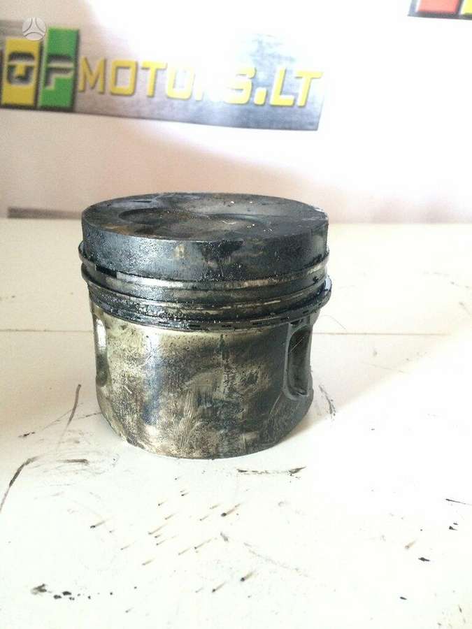 Mitsubishi L200, 4D56, pistons