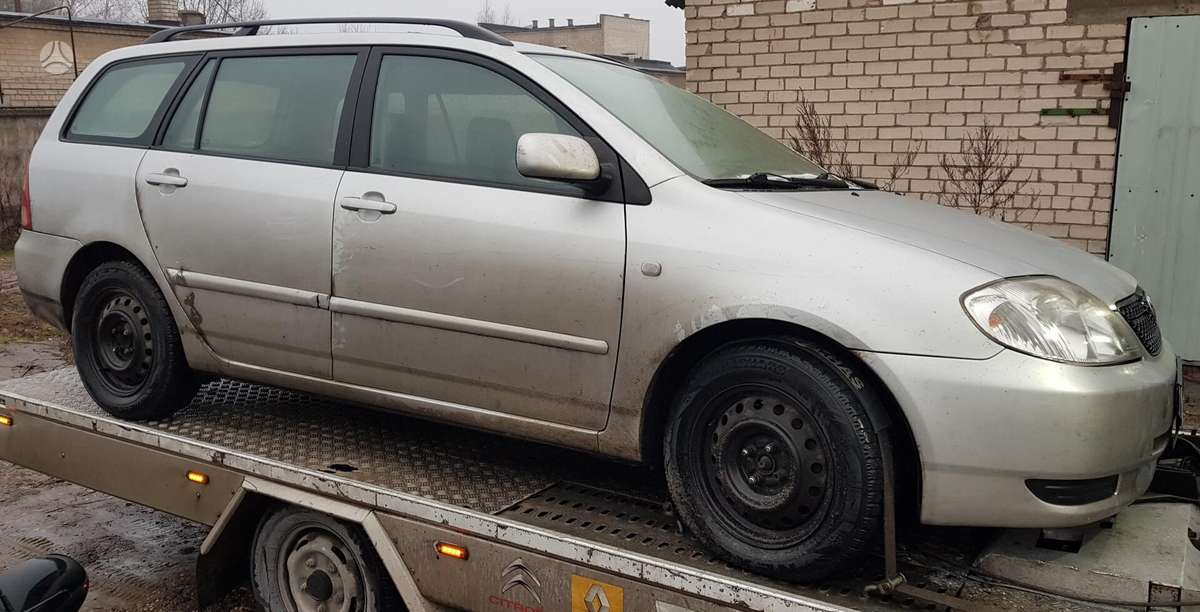Toyota Corolla dalimis