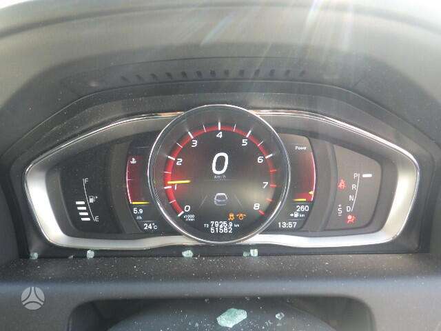 Volvo XC60 2 5l benzinas variklio nera