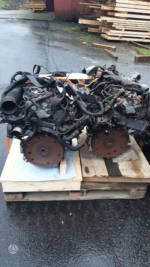 Volvo XC60, D5244 T17, engine parts