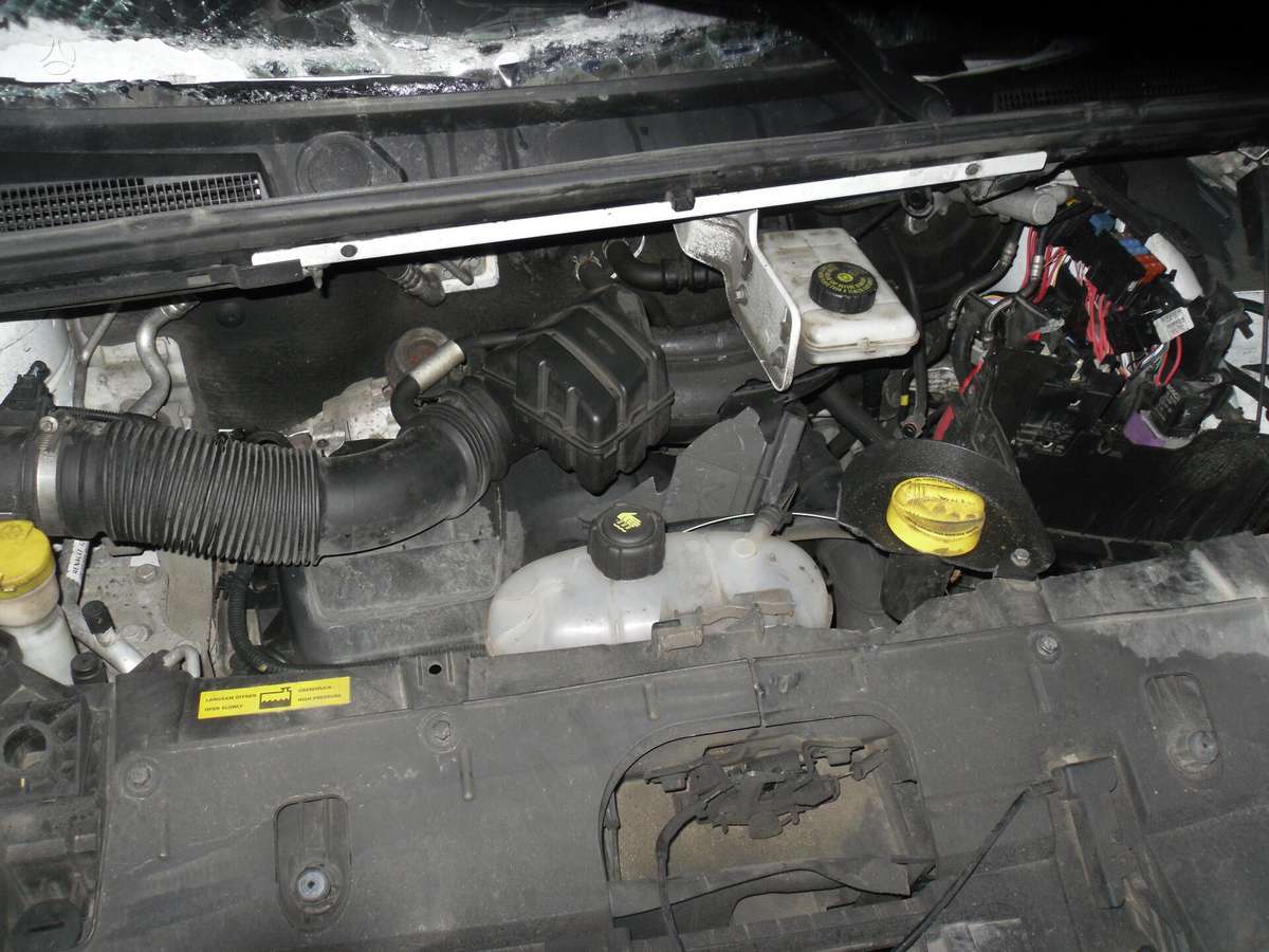 Opel Vivaro dalimis