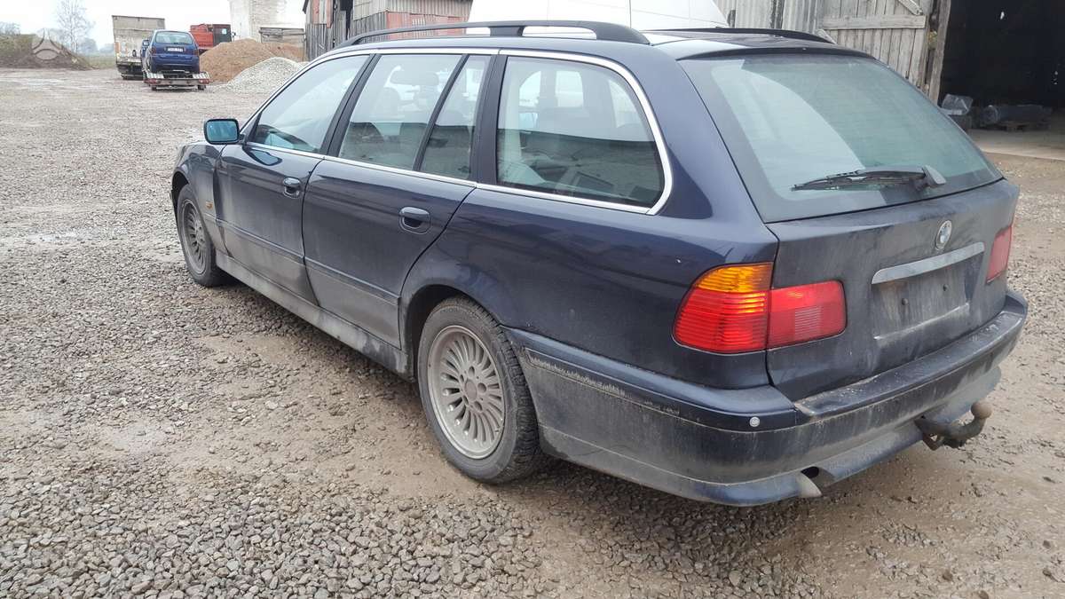 BMW 520, kablys