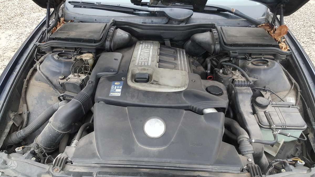 BMW 520, kablys