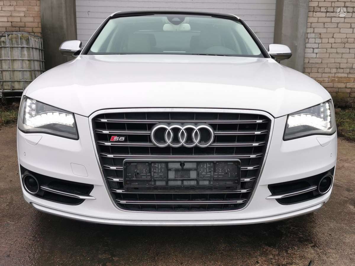 Audi A8 по частям