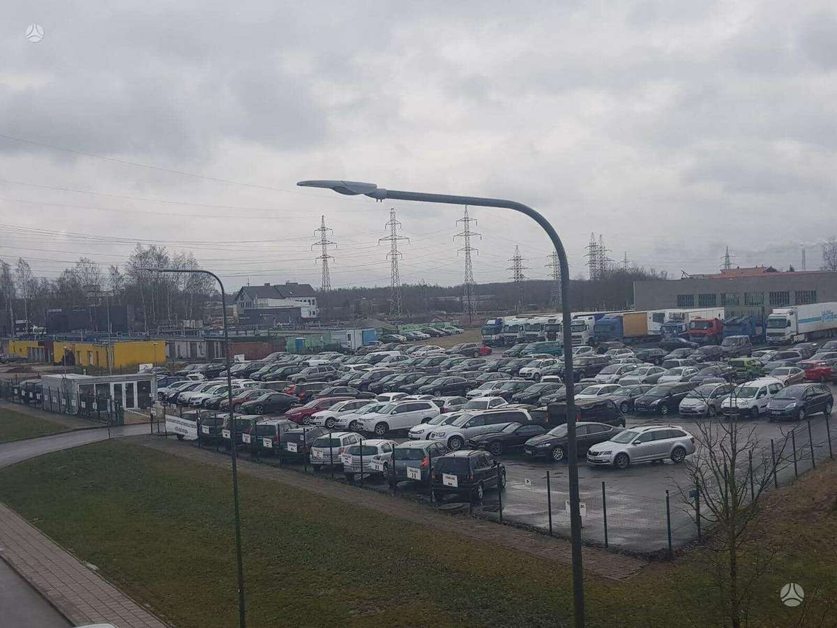 Nuomojamas plotas automobilių prekybai