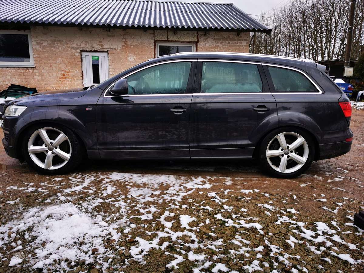 Audi Q7