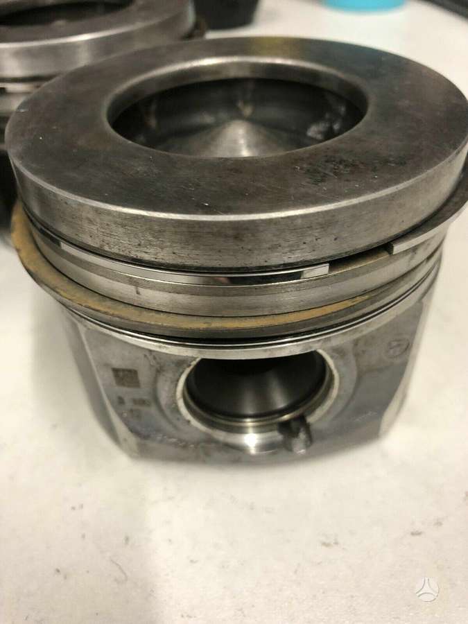 Mini Countryman, N47C20A, pistons