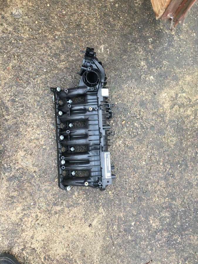 Jaguar XE, G4D39424AC, fuel injection distributor