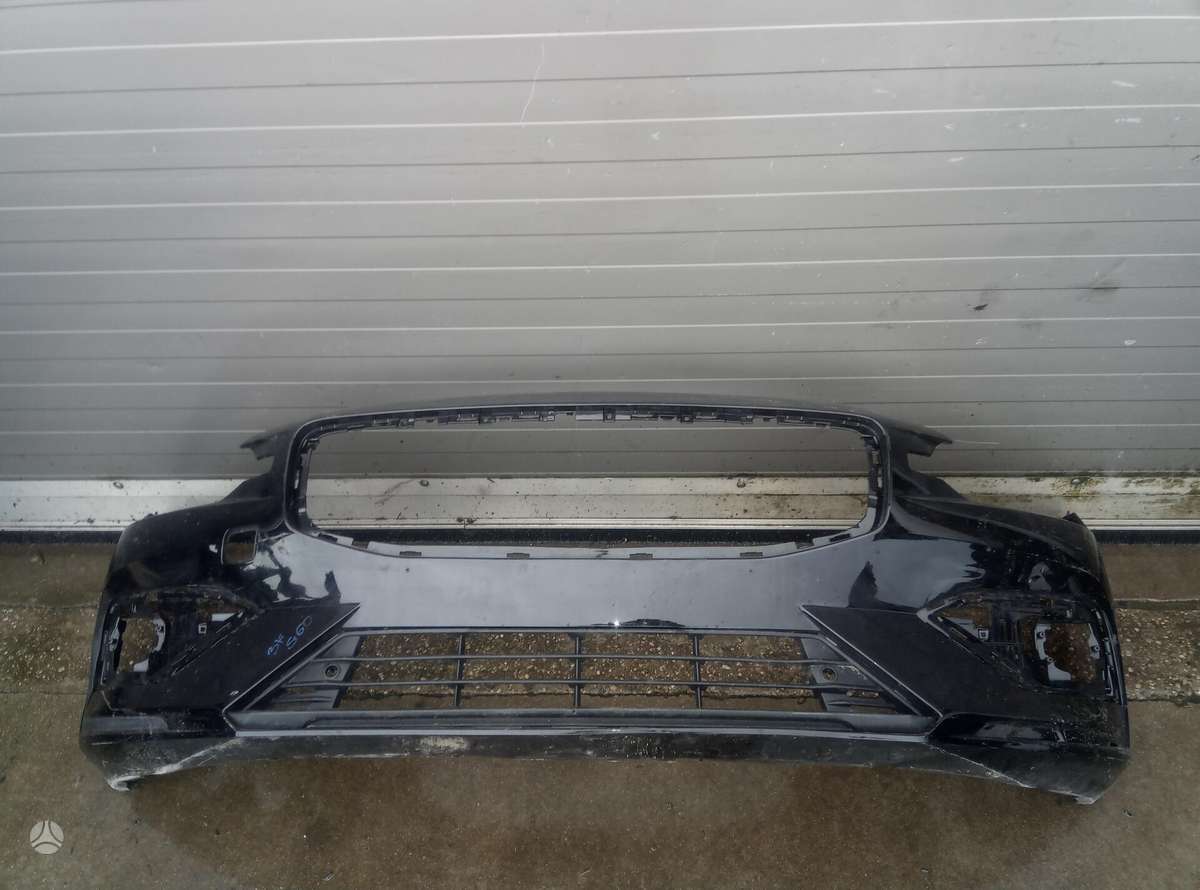 Volvo S60 bamperi, spārni
