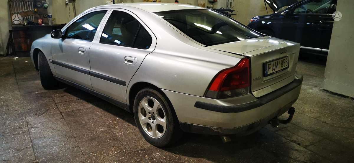 Volvo S60
