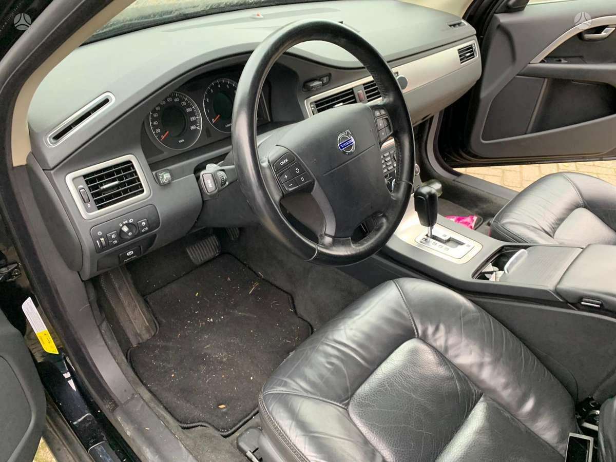 Volvo XC70