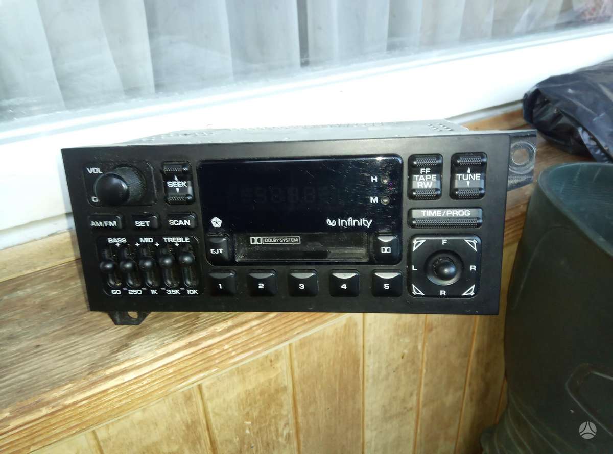 -Kita- CHRYSLER, cd / mp3 players