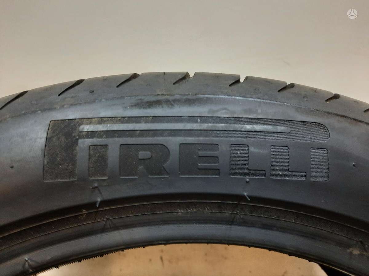 Pirelli P-Zero RFT, summer 275/40 R19