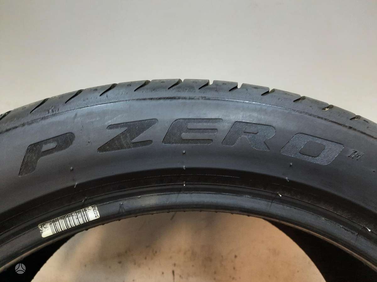 Pirelli P-Zero RFT, summer 275/40 R19