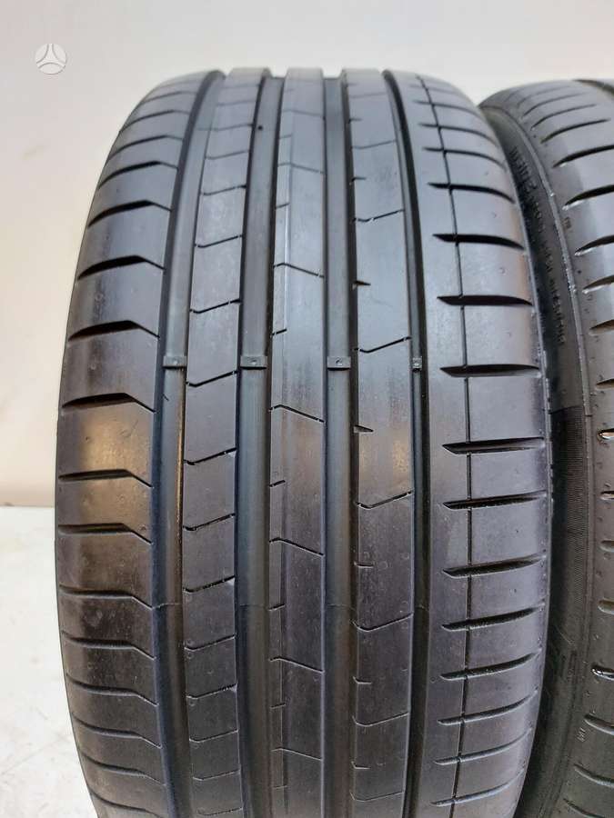 Pirelli P-Zero, vasaras 235/35 R19