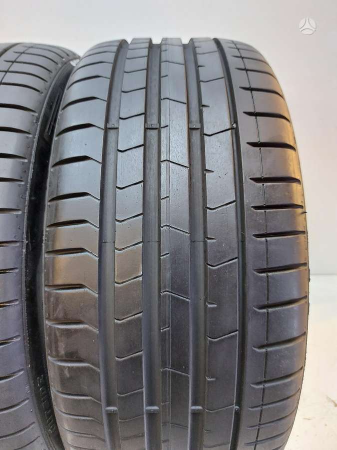 Pirelli P-Zero, vasaras 235/35 R19